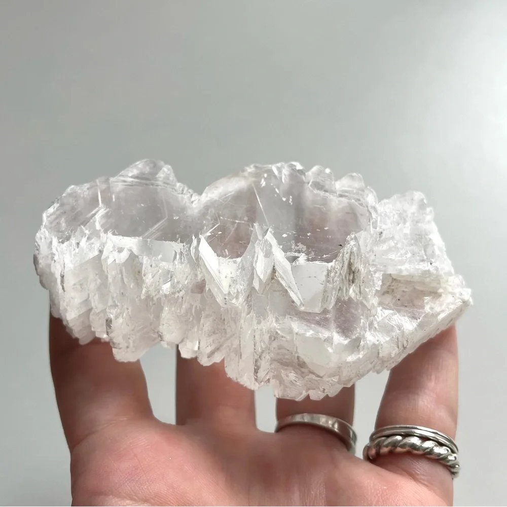 Raw Natural Fishtail Selenite Crystal Gypsym Specimen Mexico‎ 242g spirituality